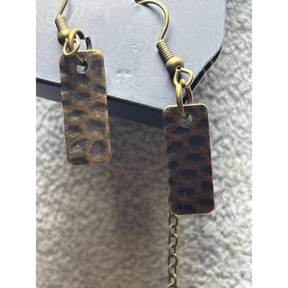 #38. Paparazzi Cayman Castaway Necklace Earring Set